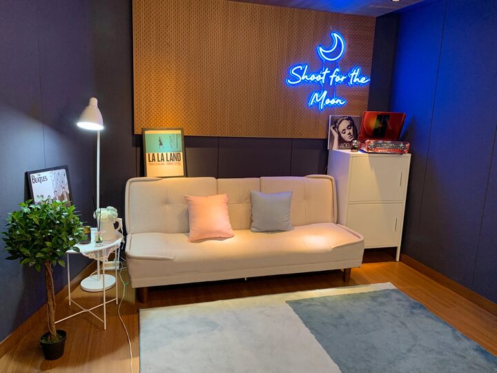 short form carousel card thumbnail