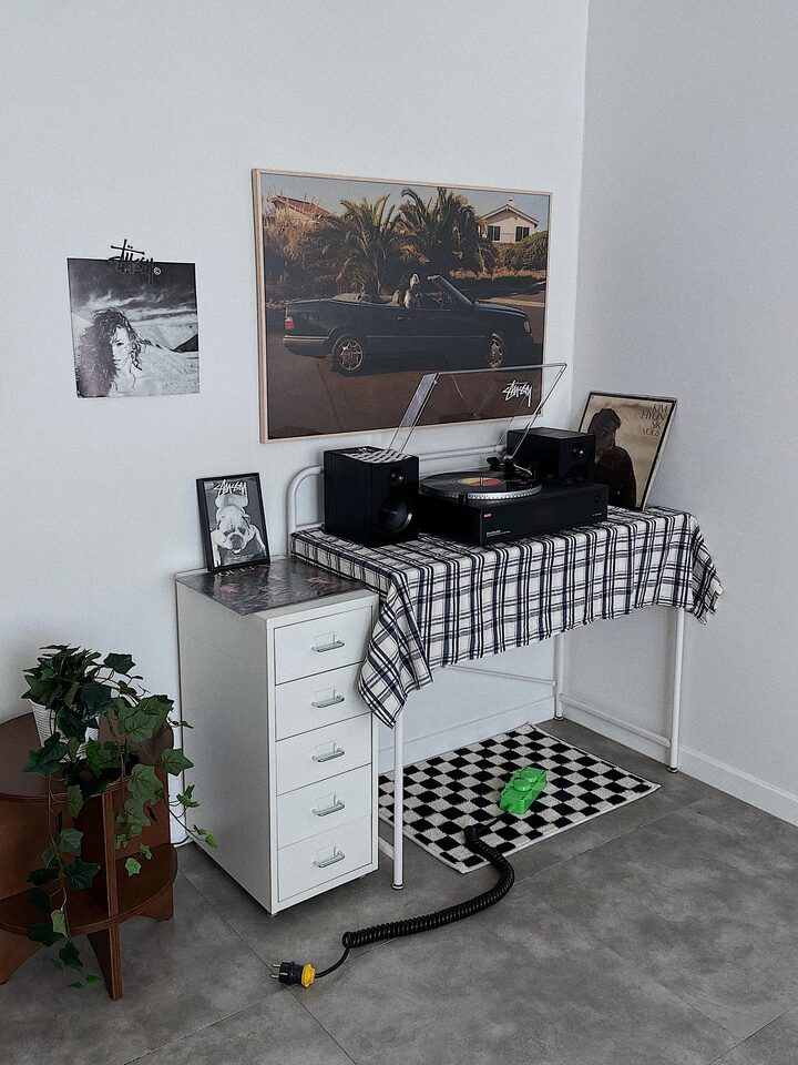 short form carousel card thumbnail