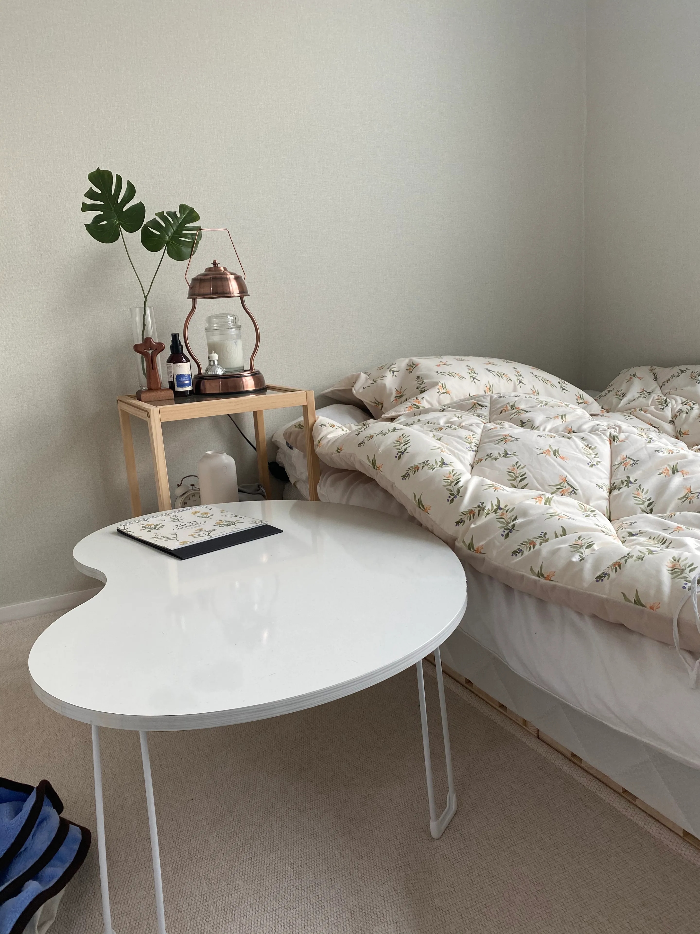 Bebe Flower Cozy Comforter & Pillow Set user photo