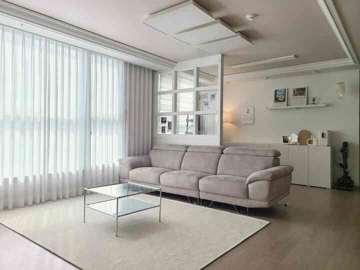 Tagged posts featuring Modular Glass Accent Table 3