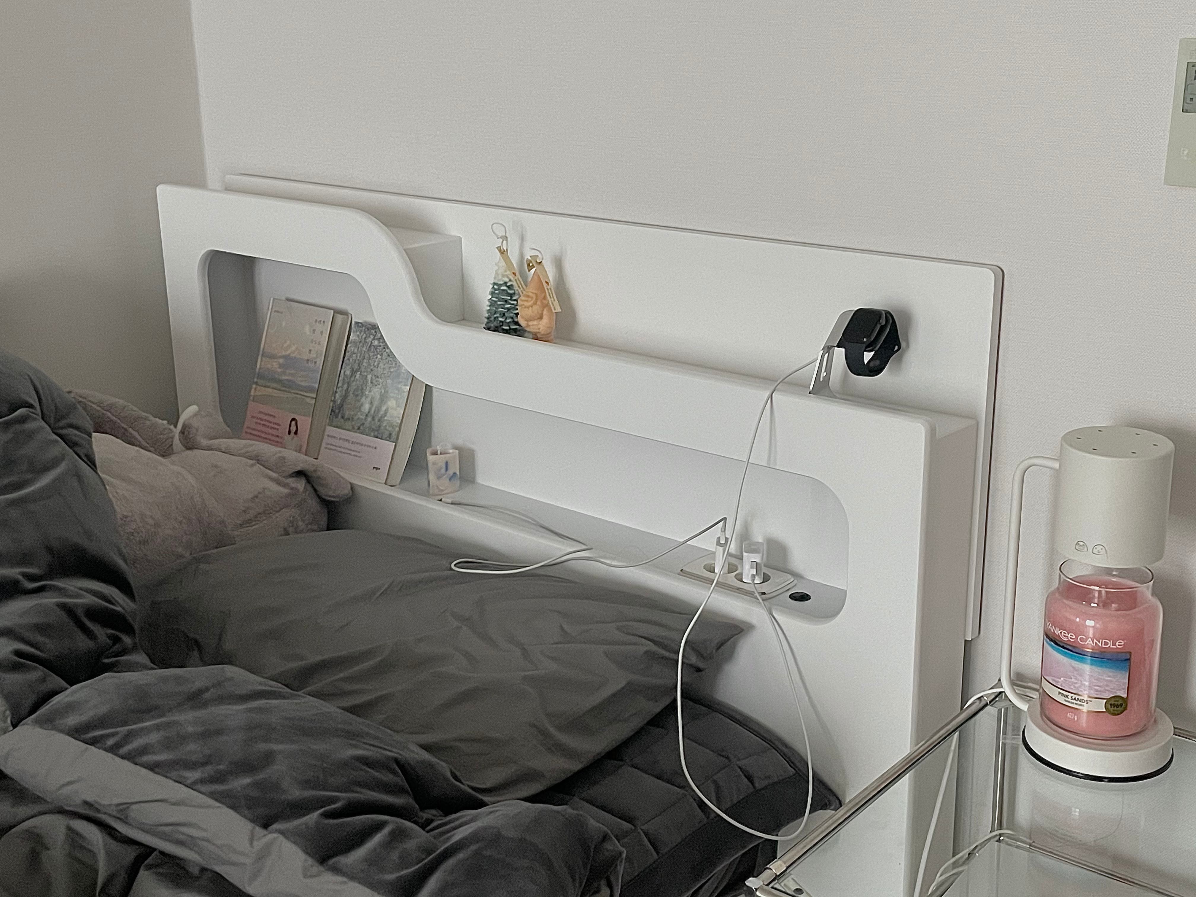 Minimalist Candle Warmer Lamp user photo