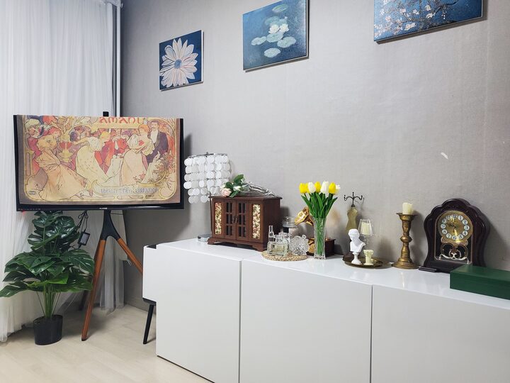 short form carousel card thumbnail