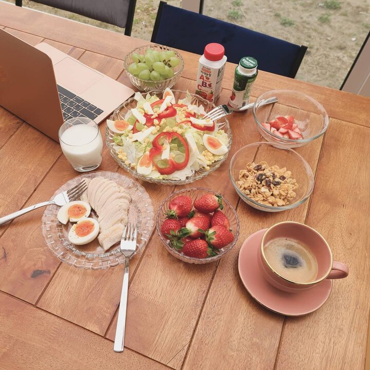 short form carousel card thumbnail