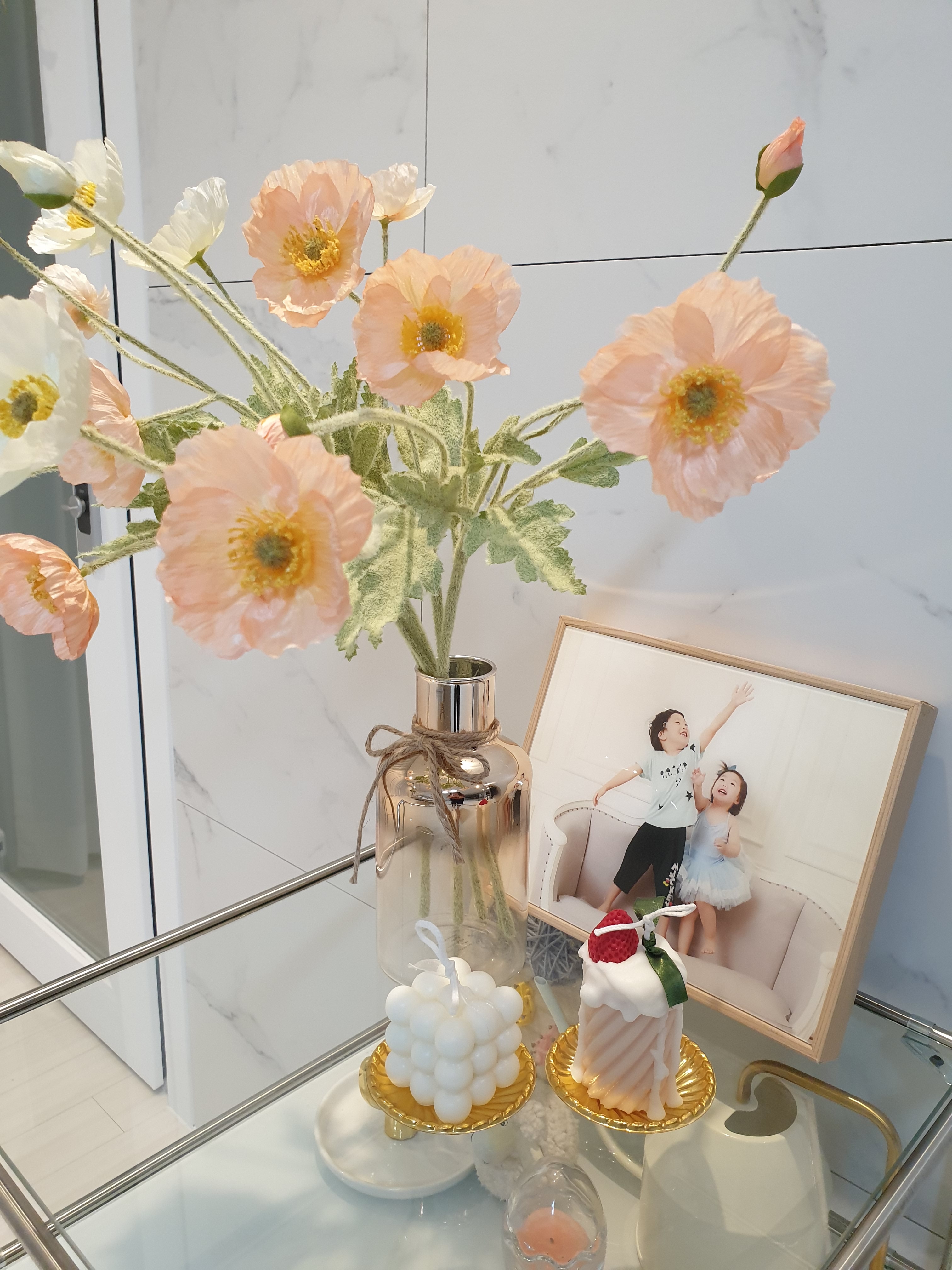 Strawberry Cream Twist Candle (Scented) user photo