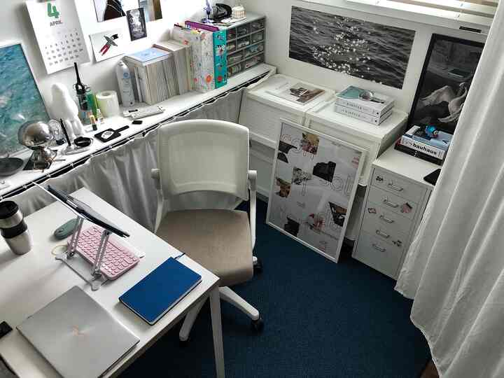 いよいよ注文した椅子が届きました！
。
やはり椅子は楽で見なければなりませんㅠ