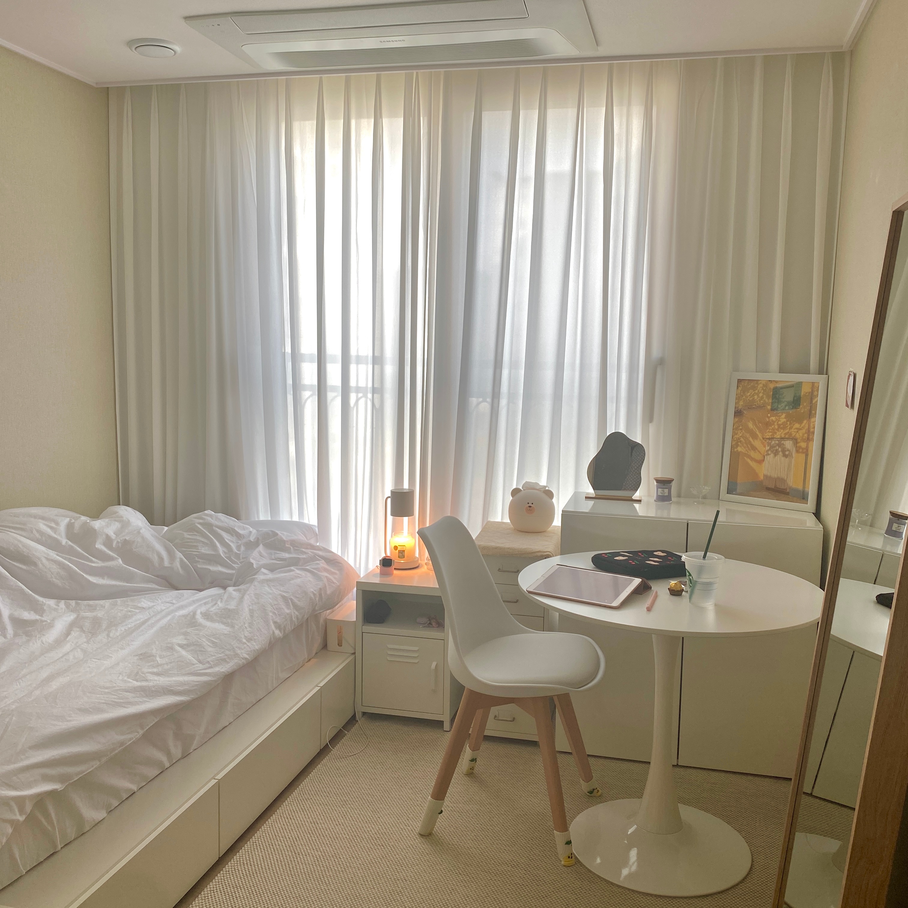 Minimalist Candle Warmer Lamp user photo