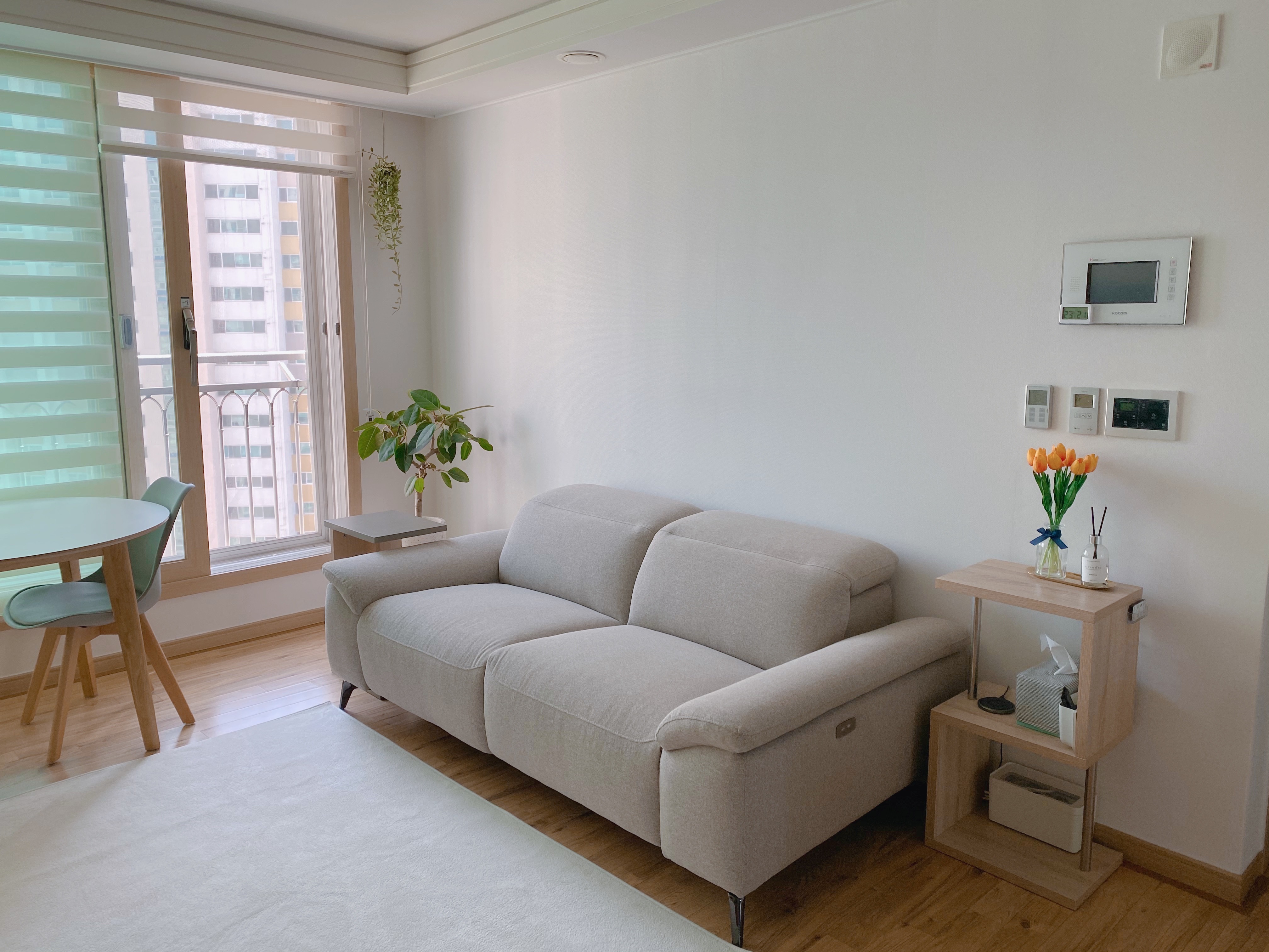 Gran Flex Convertible Side Table user photo