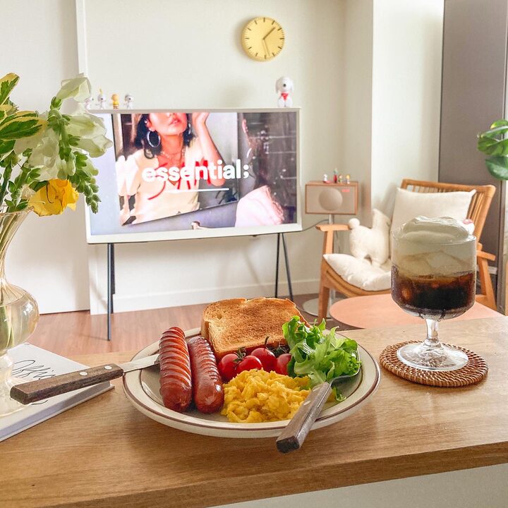 short form carousel card thumbnail