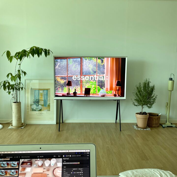 short form carousel card thumbnail