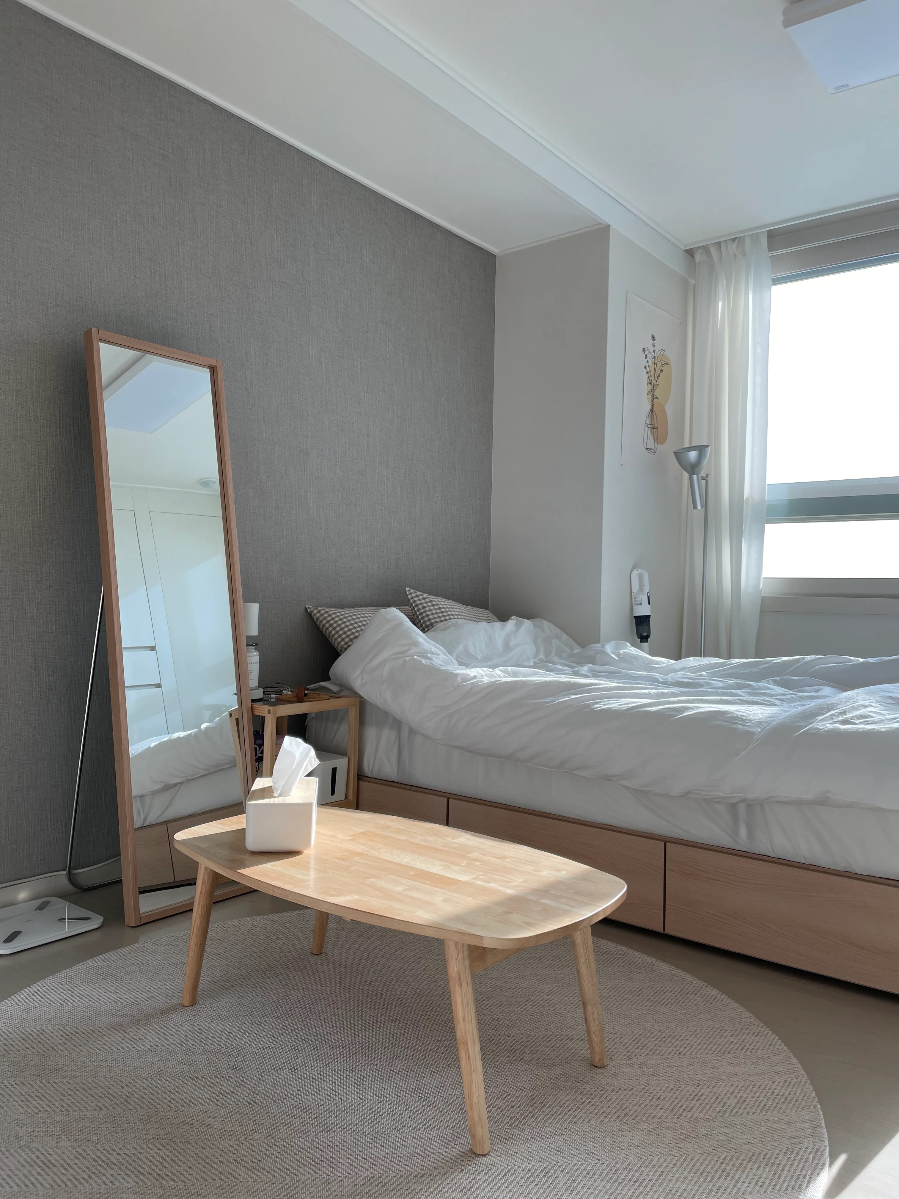 Minimalist Candle Warmer Lamp user photo