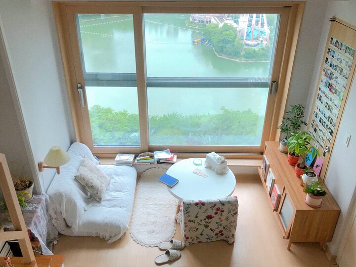 short form carousel card thumbnail