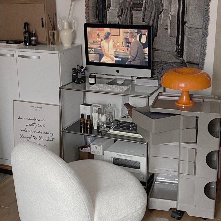 short form carousel card thumbnail