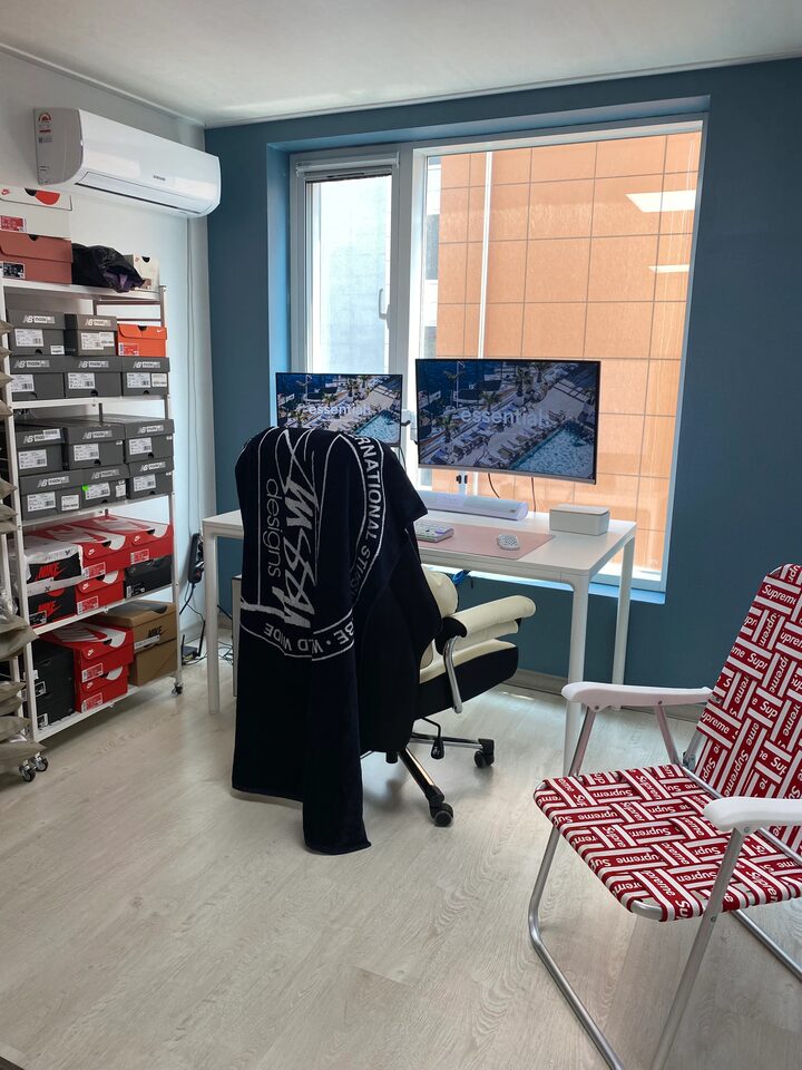 short form carousel card thumbnail