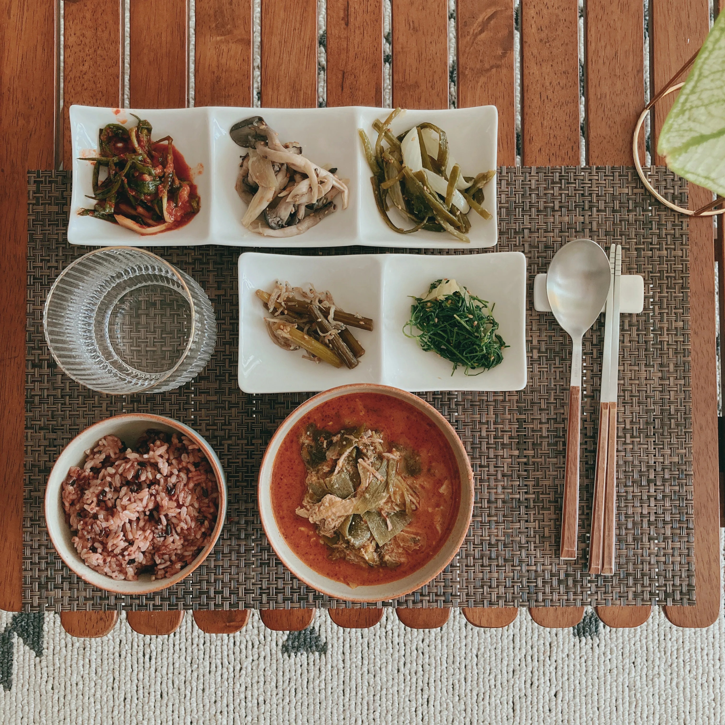 White Ceramic Spoon Rest Set (4-Piece) user photo