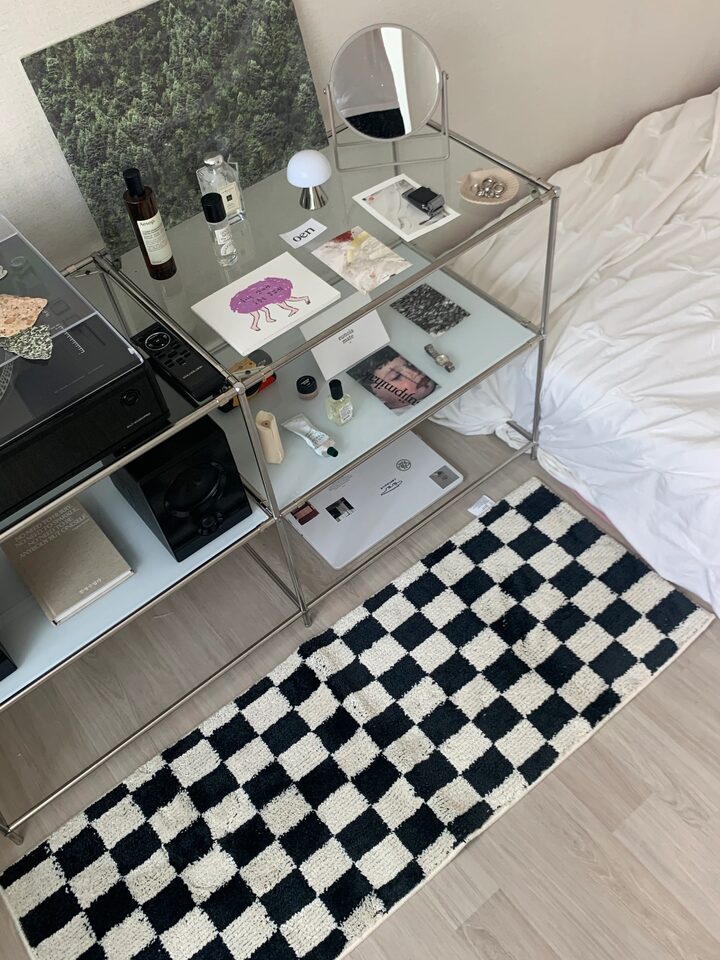 short form carousel card thumbnail