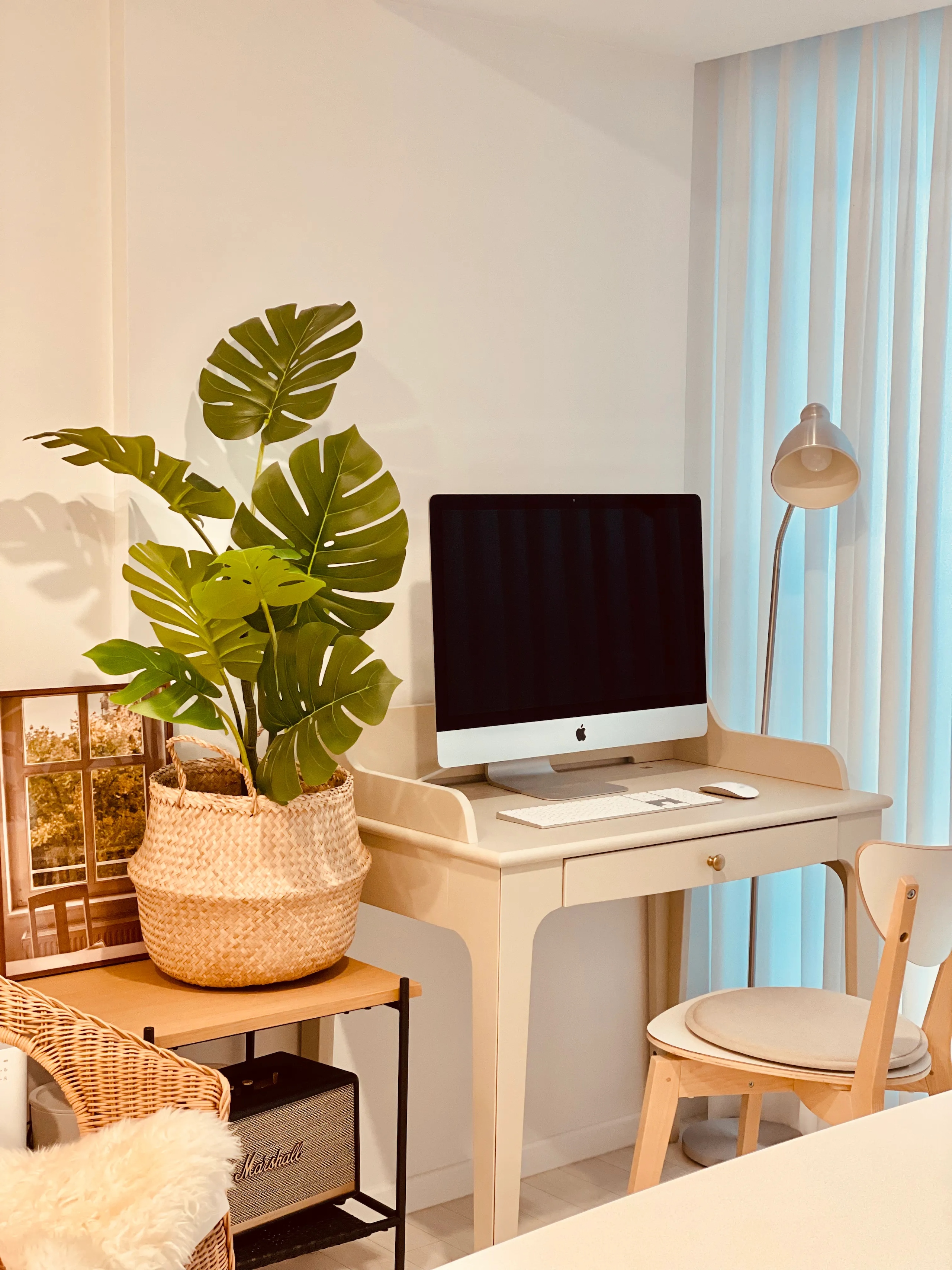 【IKEA】LOMMARP ロマルプ　デスク LOMMARP ロマルプ デスク, ライトベージュ, 90x54 cm - IKEA