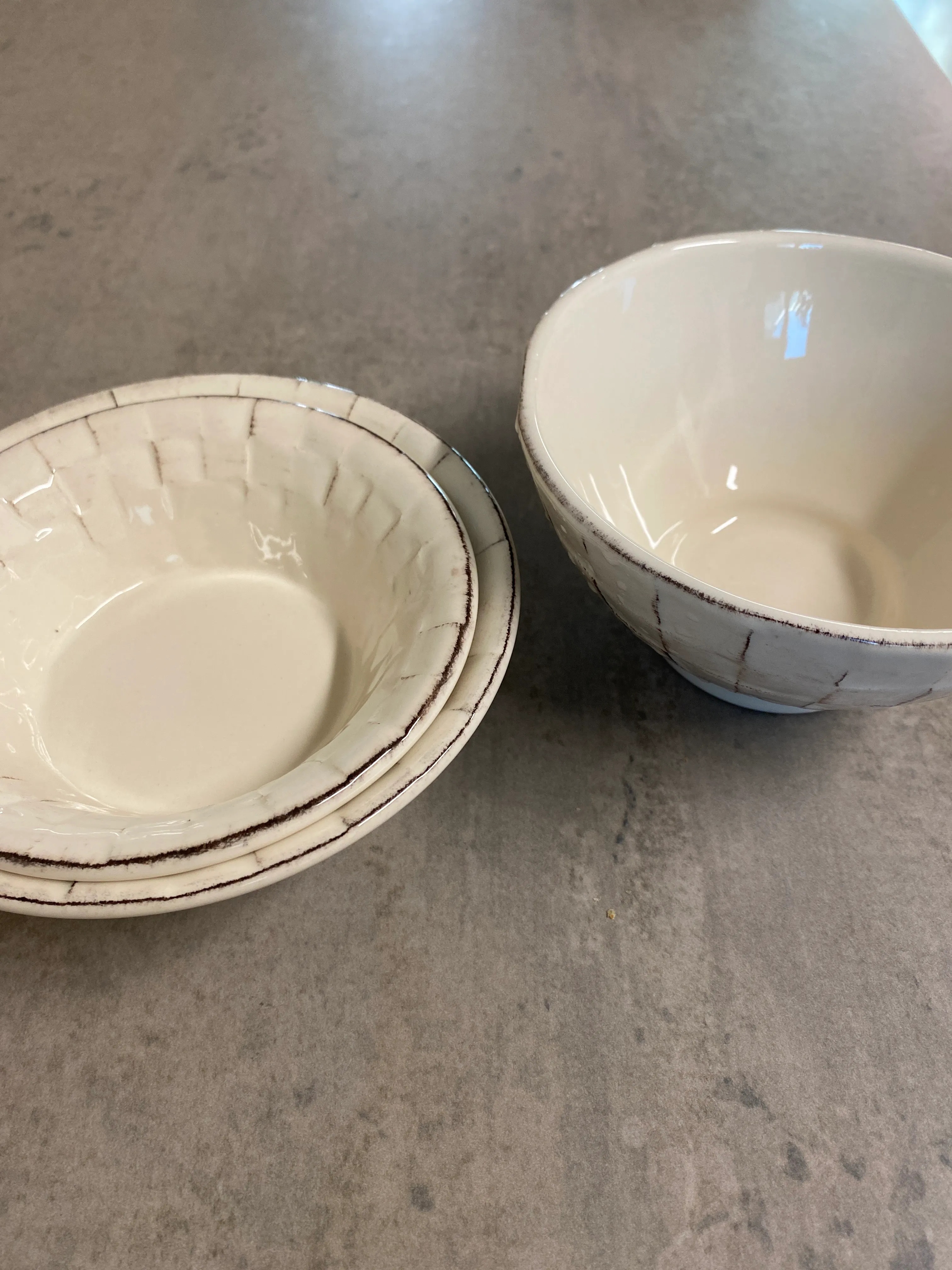 Soft Grid Ceramic Bowl user photo