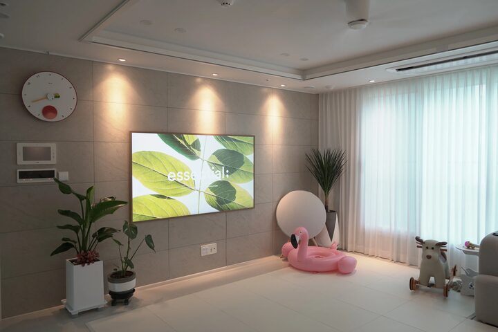 short form carousel card thumbnail