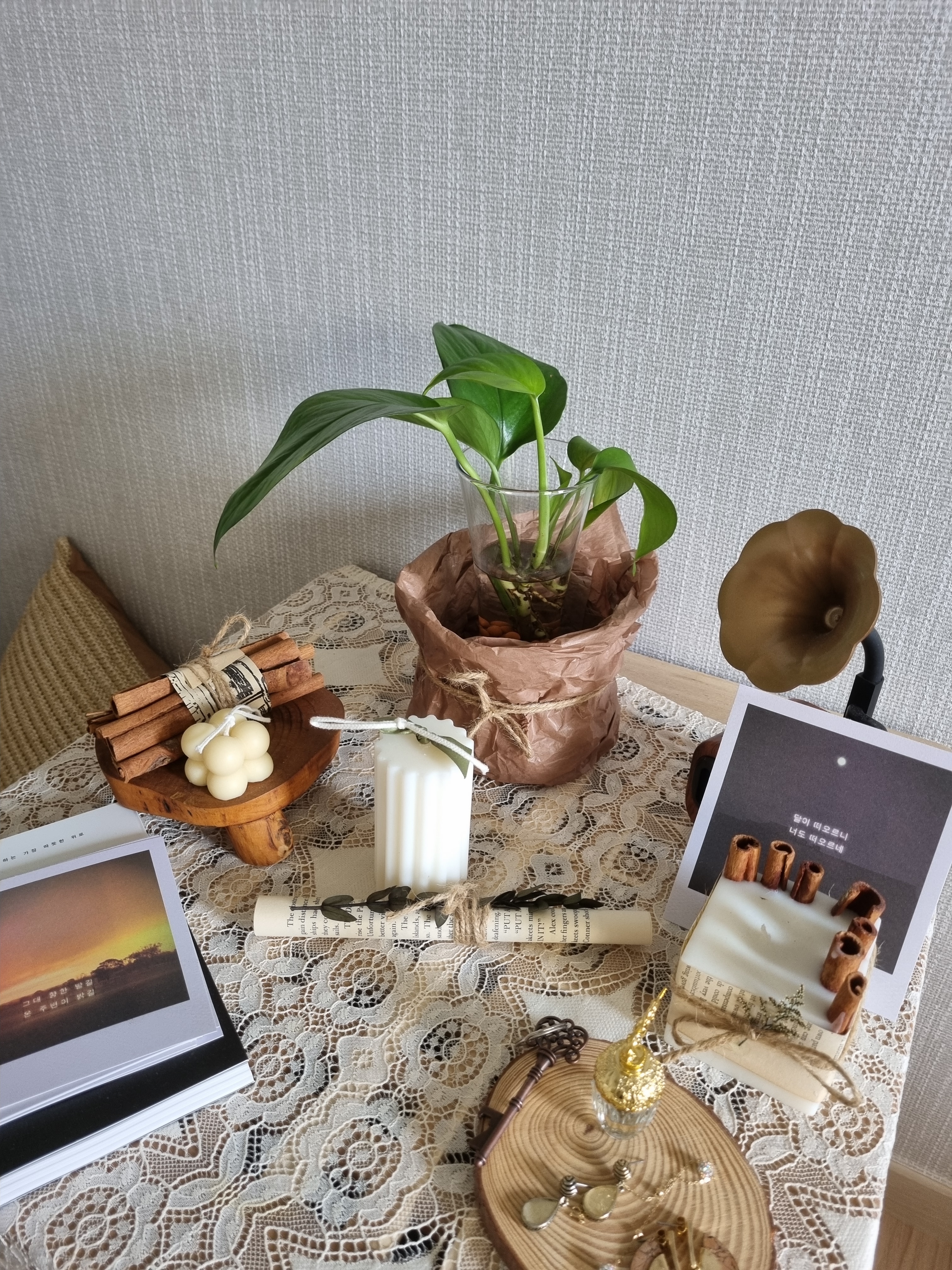 Scented Cinnamon Candle & Decor Set user photo