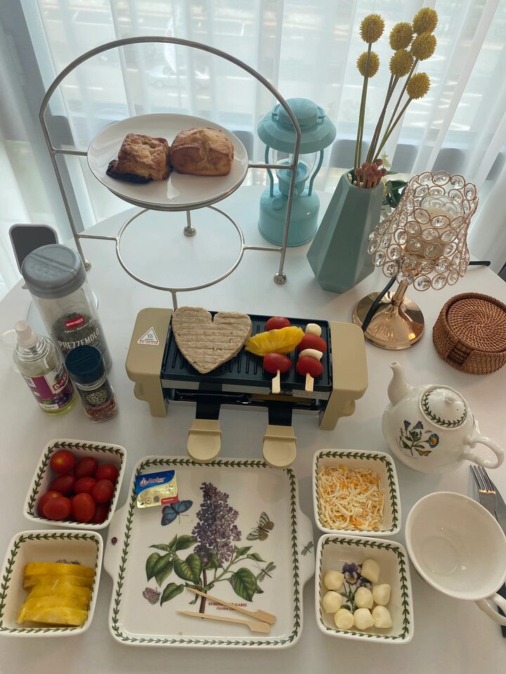 short form carousel card thumbnail