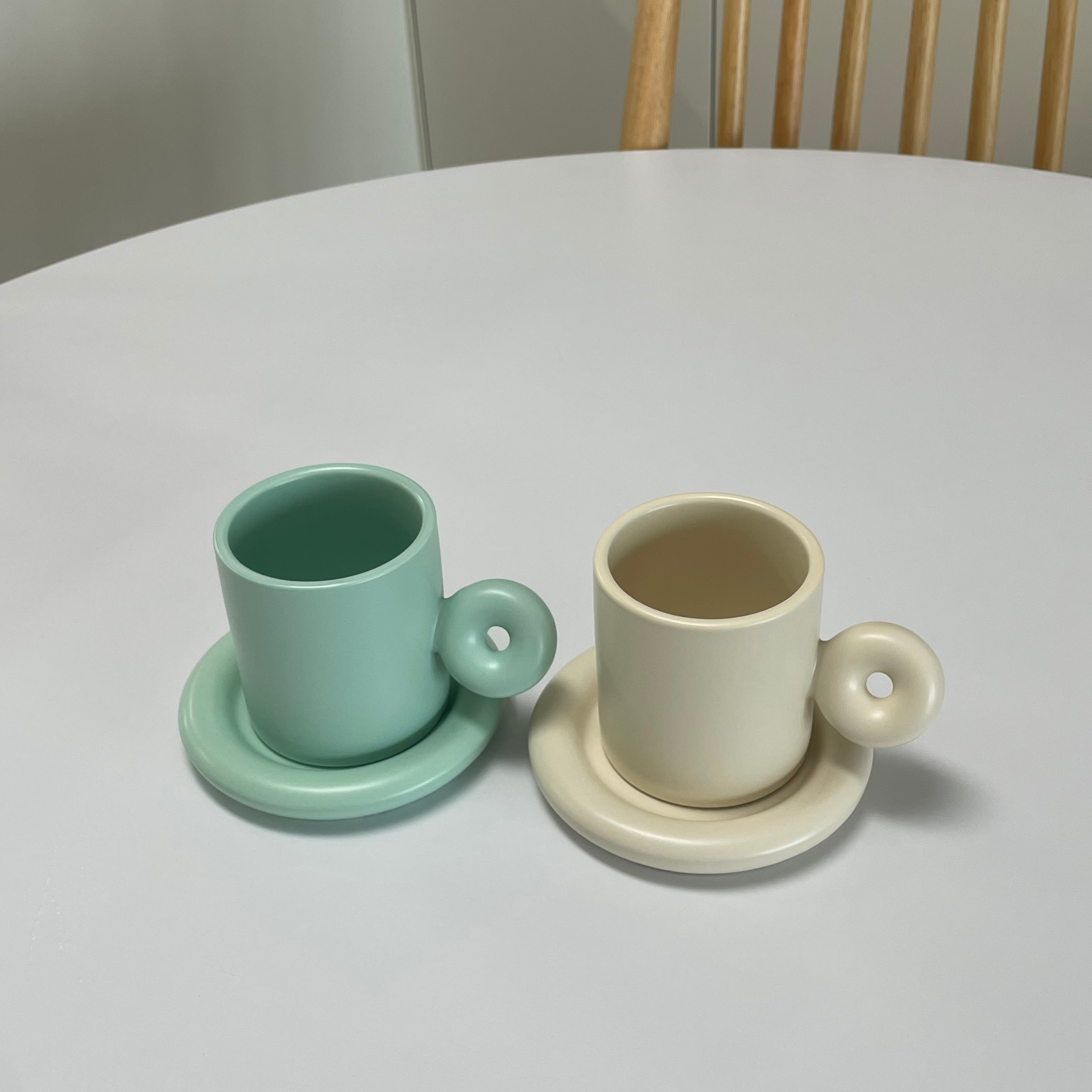 Rounded Donut Handle Coffee Cup Set user photo