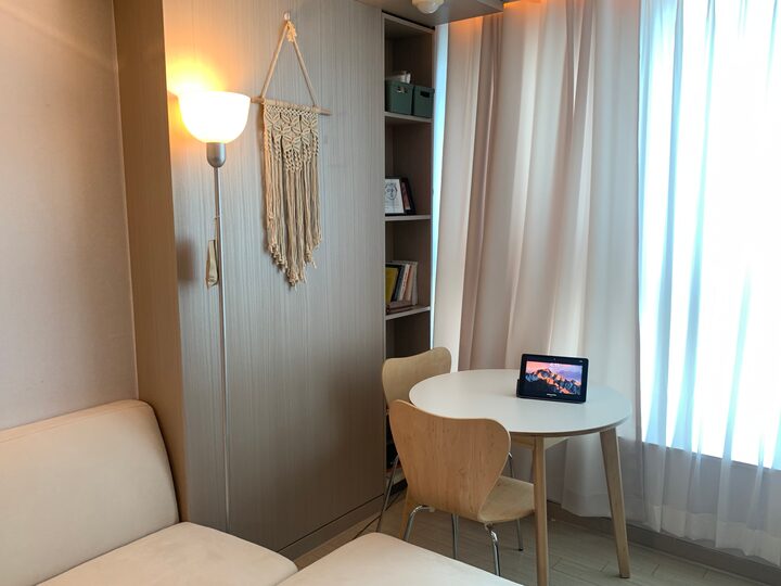 short form carousel card thumbnail