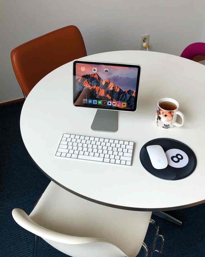 iMacはとても買いたかったのですが、狭い腹層オフィステルに妥協してiPadでミニマックを作る