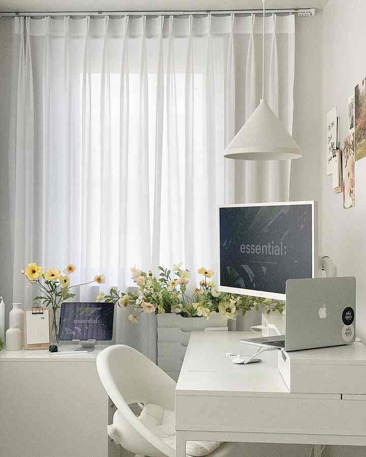 Tagged posts featuring LOBERGET / MALSKÄR Swivel chair, white 1