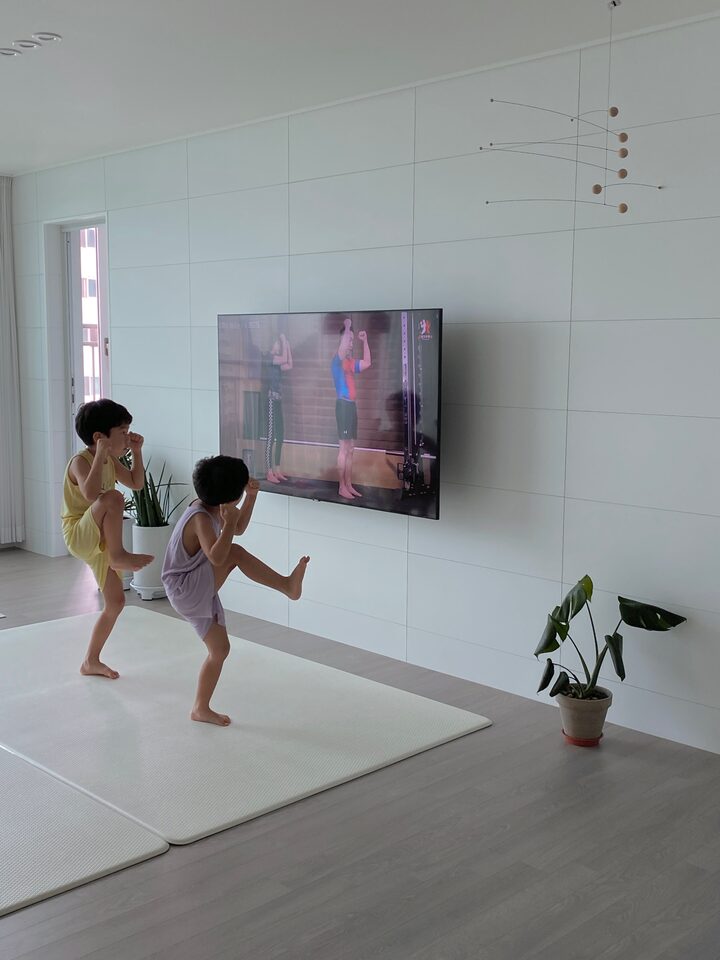 short form carousel card thumbnail