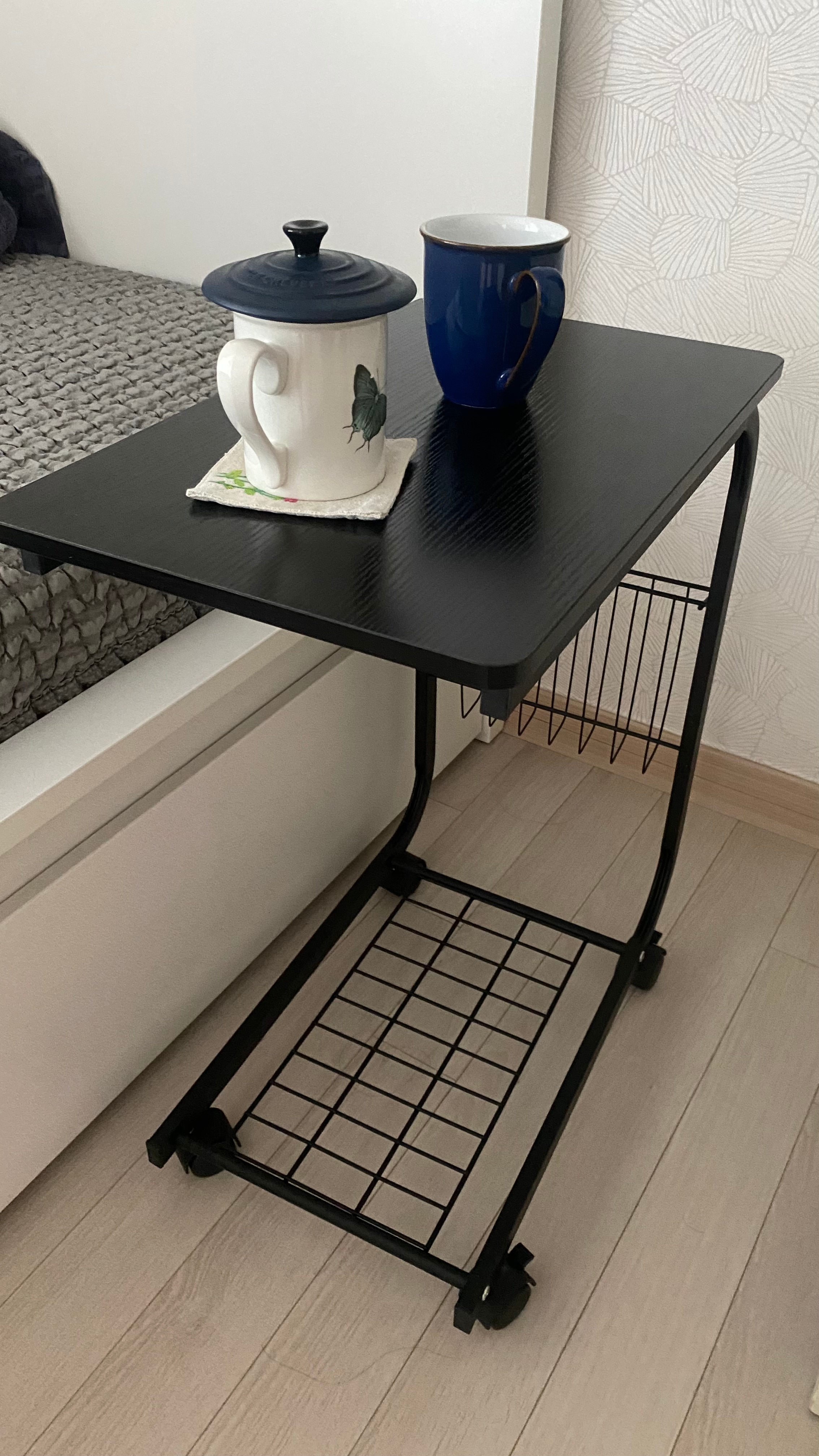 Rolling C-Shaped Side Table with Magazine Rack user photo