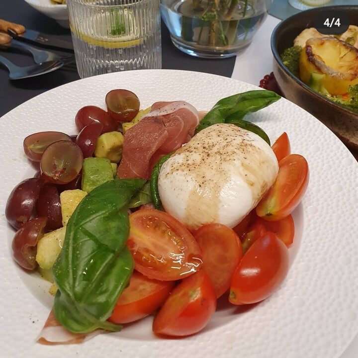 short form carousel card thumbnail