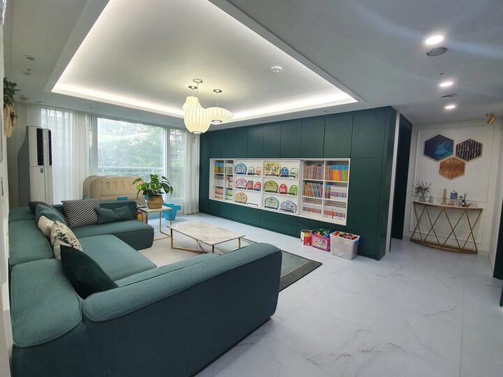 short form carousel card thumbnail