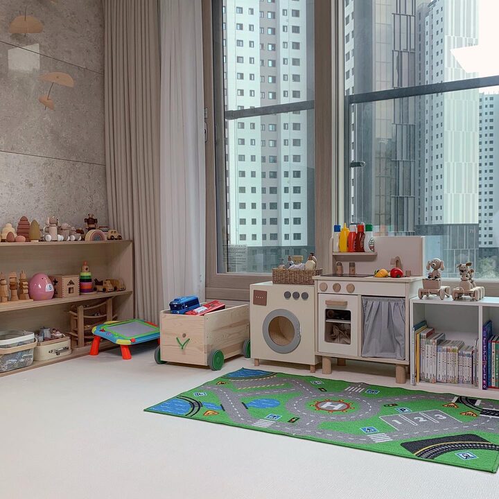 short form carousel card thumbnail