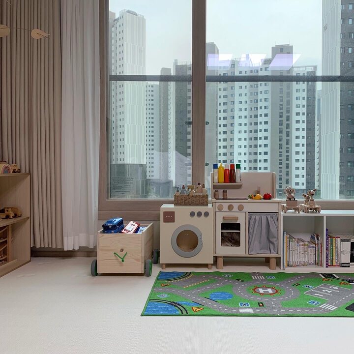 short form carousel card thumbnail