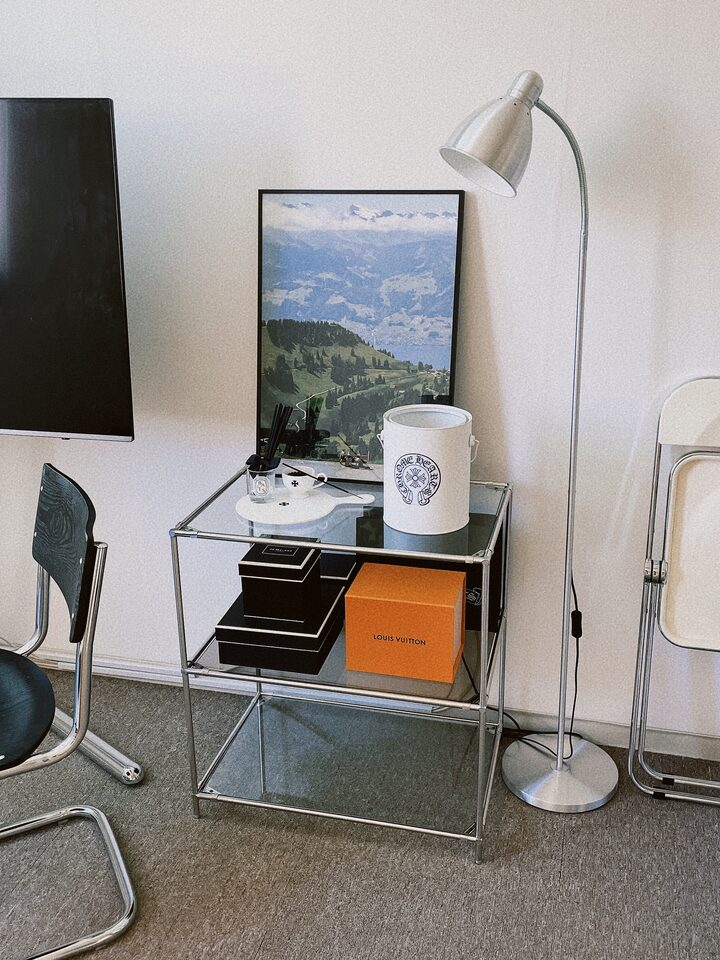 short form carousel card thumbnail