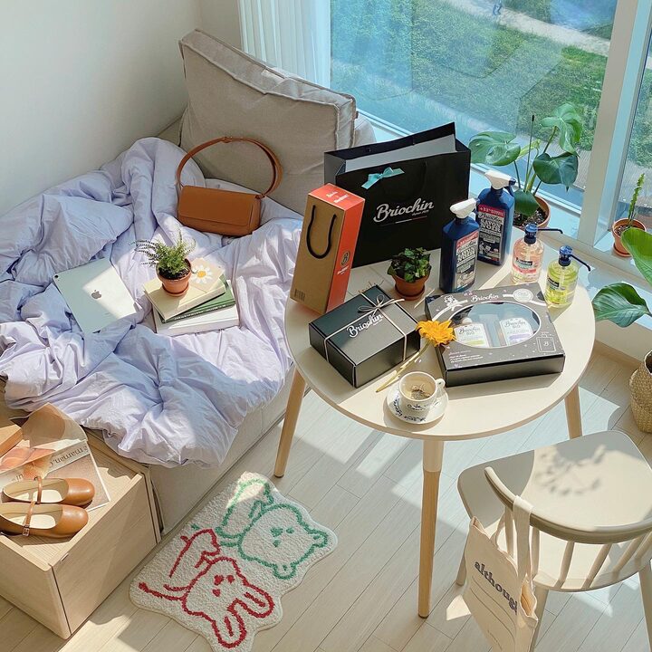 short form carousel card thumbnail