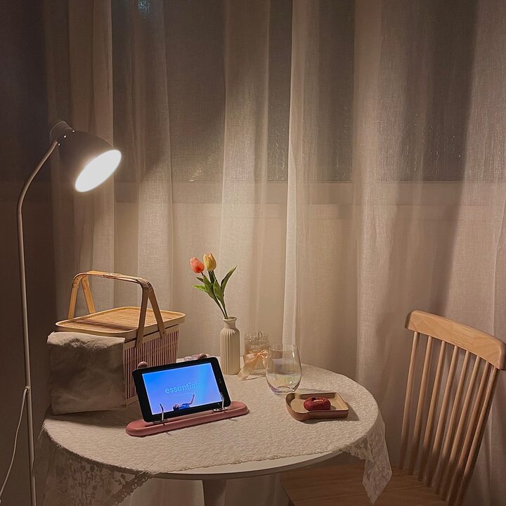 short form carousel card thumbnail