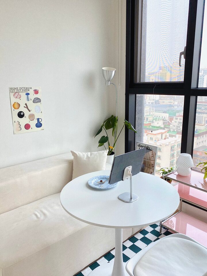 short form carousel card thumbnail