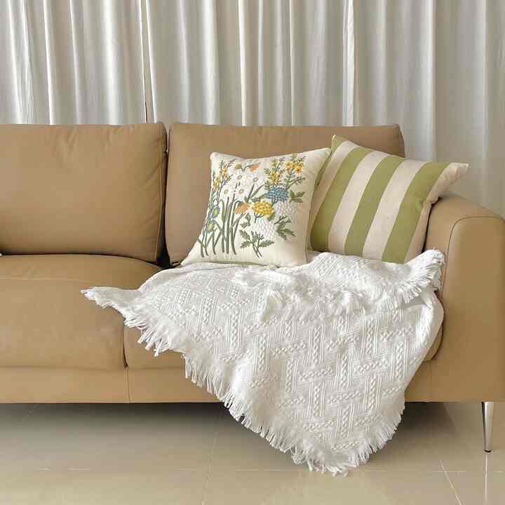 レインボーハウスで過ごしたクッションカバー！フラワーパターンで受け取ったが家が春のようで華やかだ