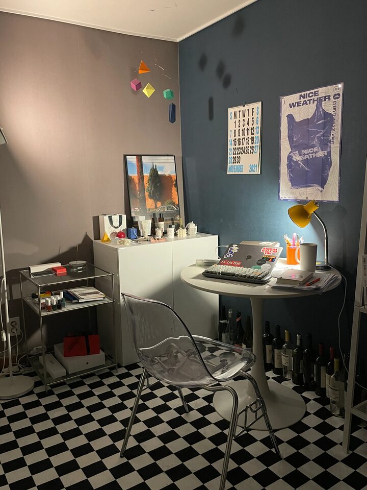 short form carousel card thumbnail