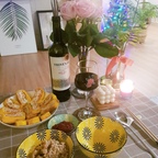 오늘의 메뉴는 계란 흰자, 노른자를 분리해 만든 색감이 예쁜 계란말이와 김치찌개!술은 와인ㅎㅎ안주가 뭐 별거 있나요 좋아하는 술과 좋아하는 음식을 곁들이면 되는거죠!