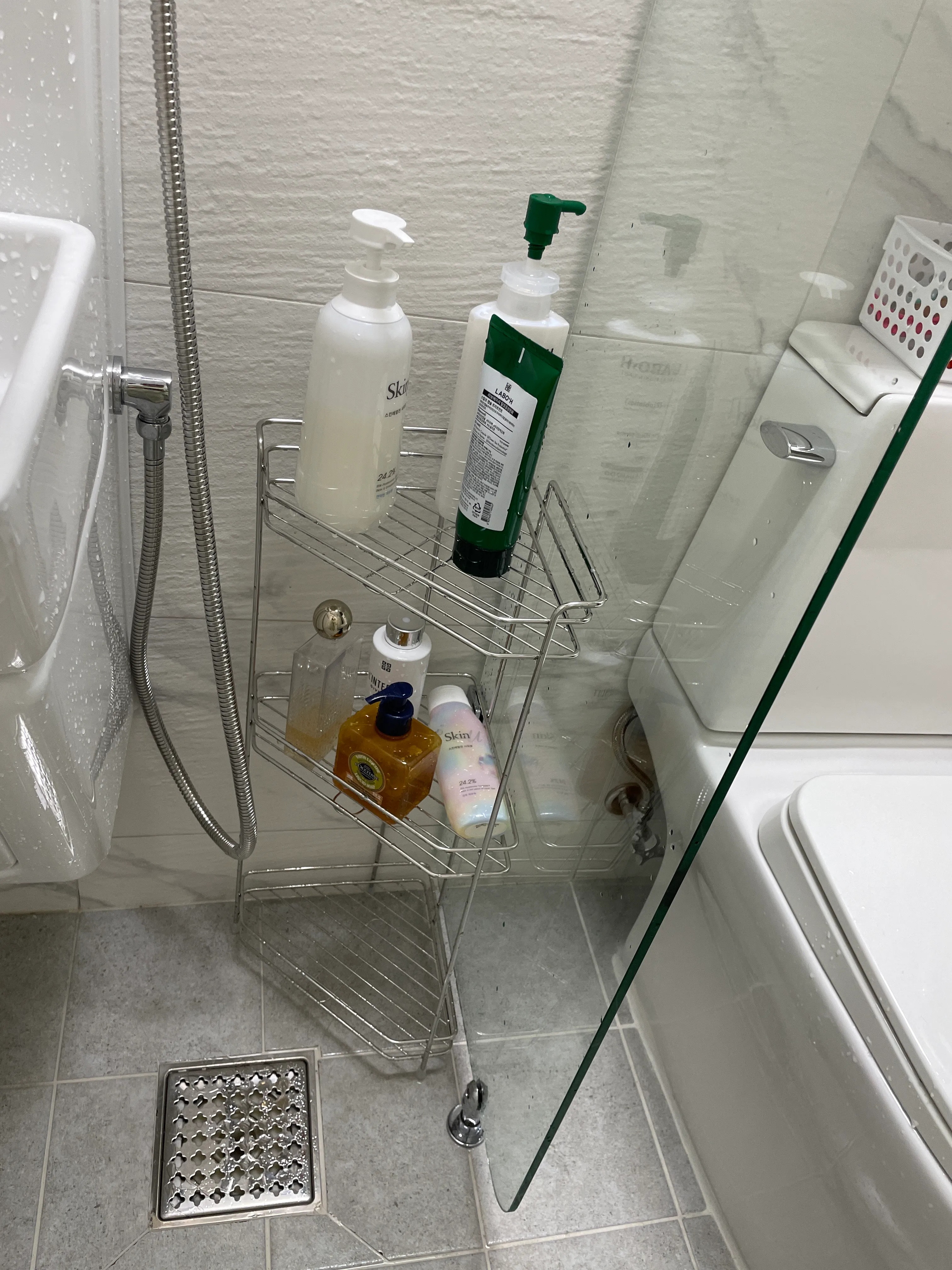 3-Tier Stainless Steel Bathroom Corner Shelf user photo