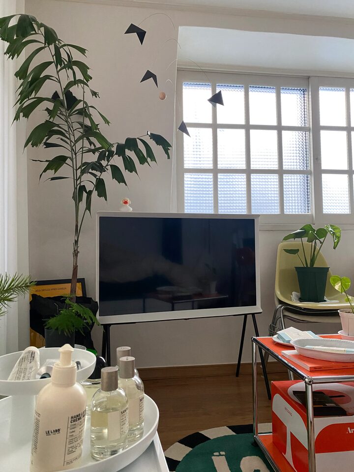 short form carousel card thumbnail