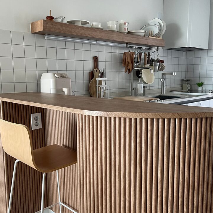 short form carousel card thumbnail