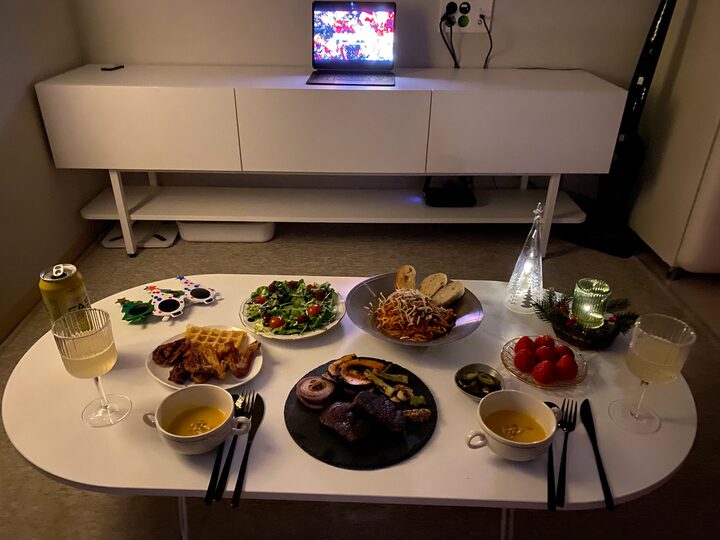 short form carousel card thumbnail