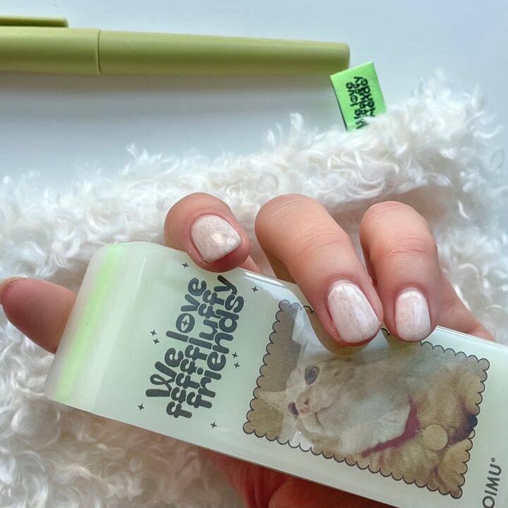 short form carousel card thumbnail
