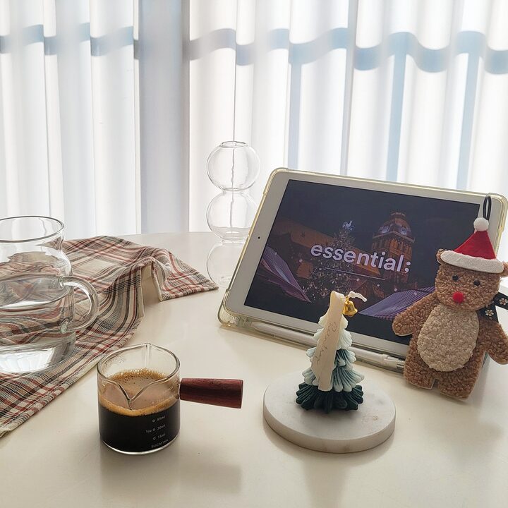 short form carousel card thumbnail