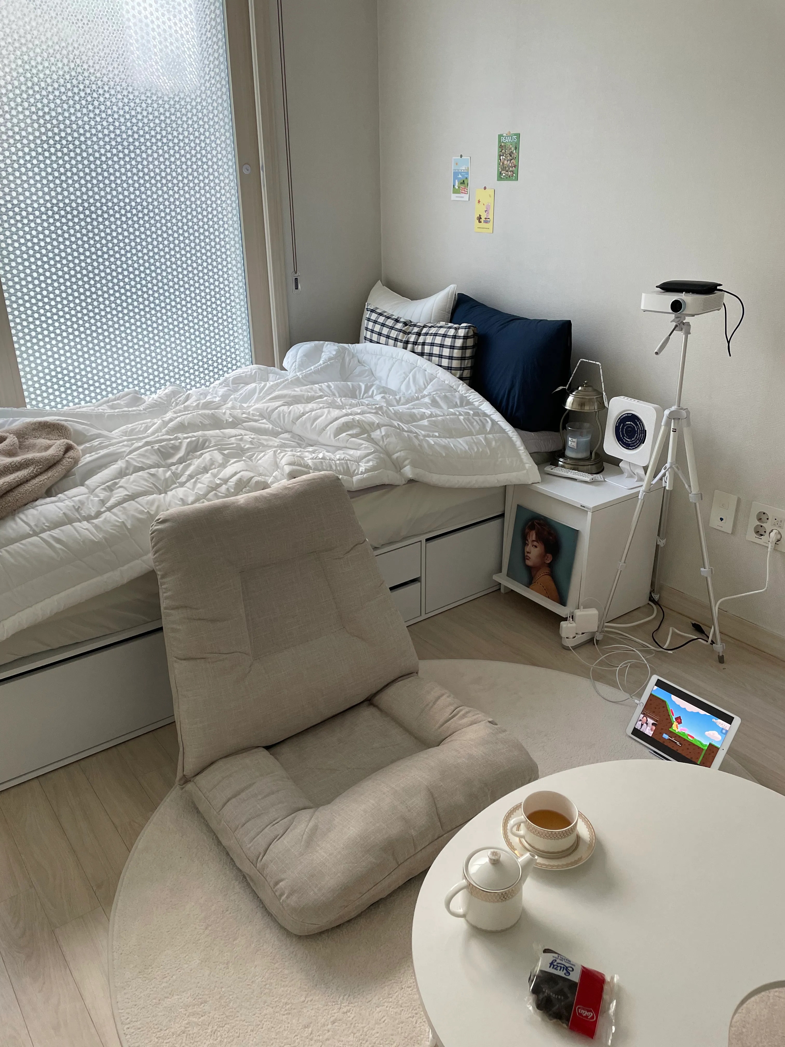 Wooden Bedside Table with Front Magazine Rack user photo