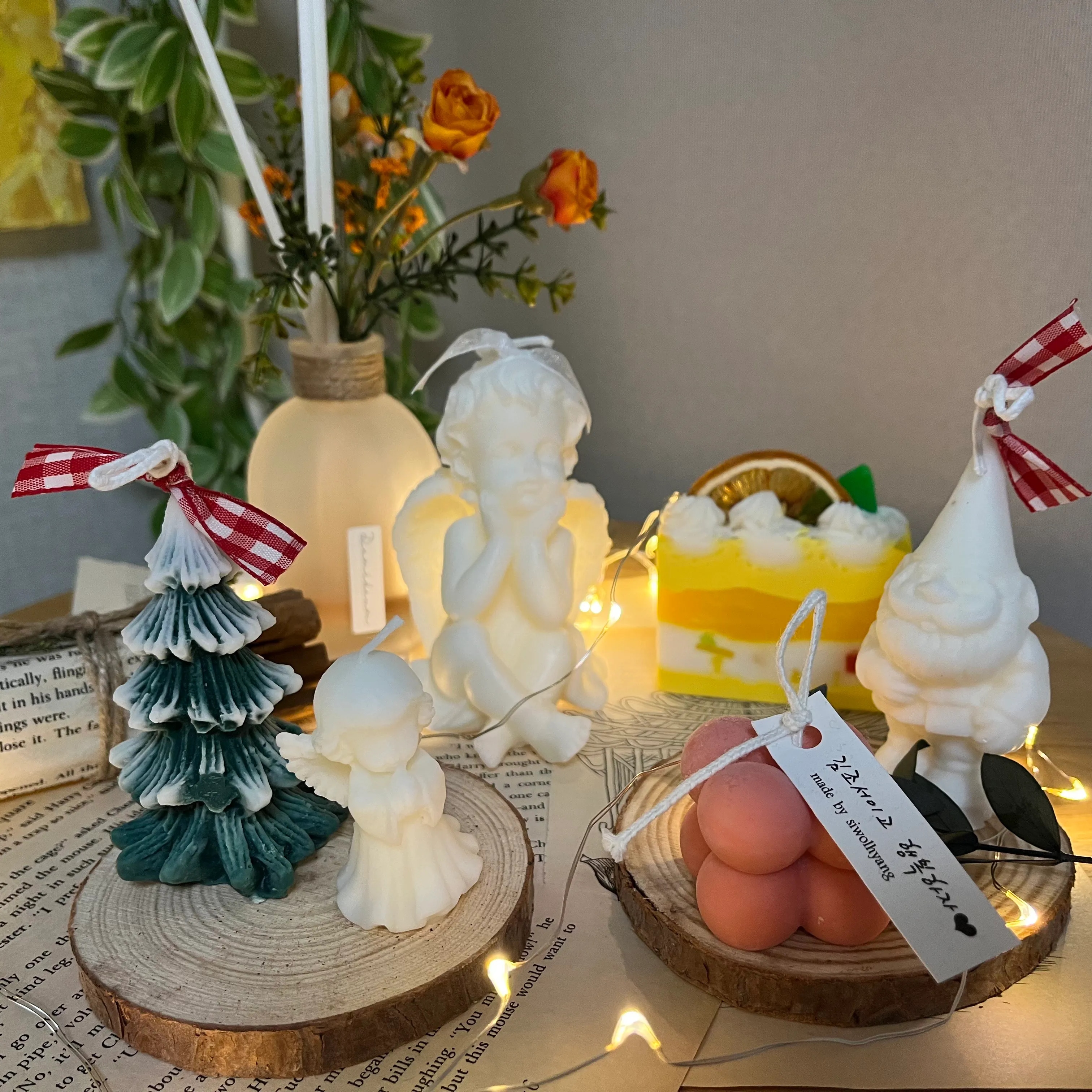 Santa & Tree Candle Holiday Gift Set user photo