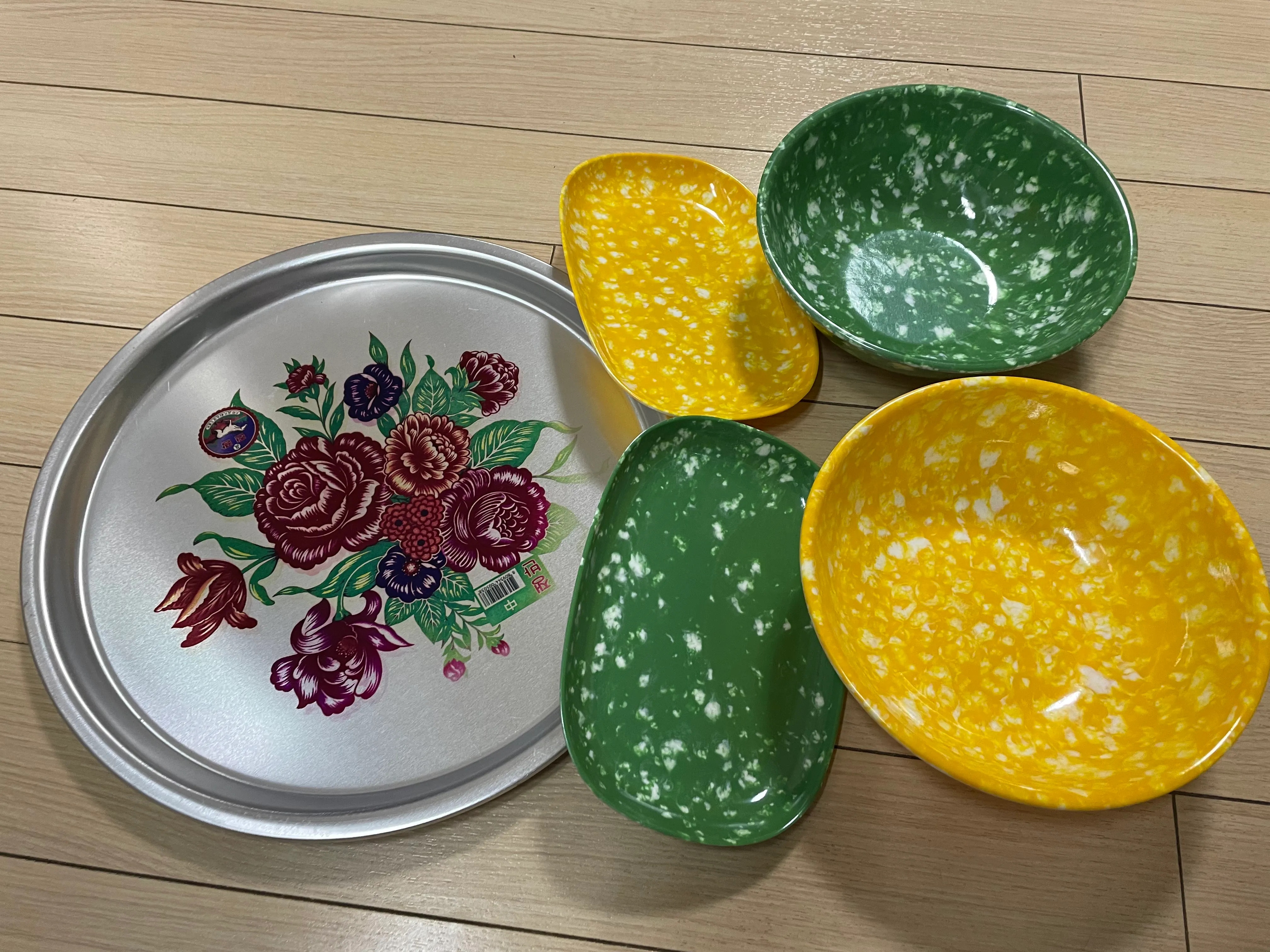 Retro Korean Noodle Bowl user photo